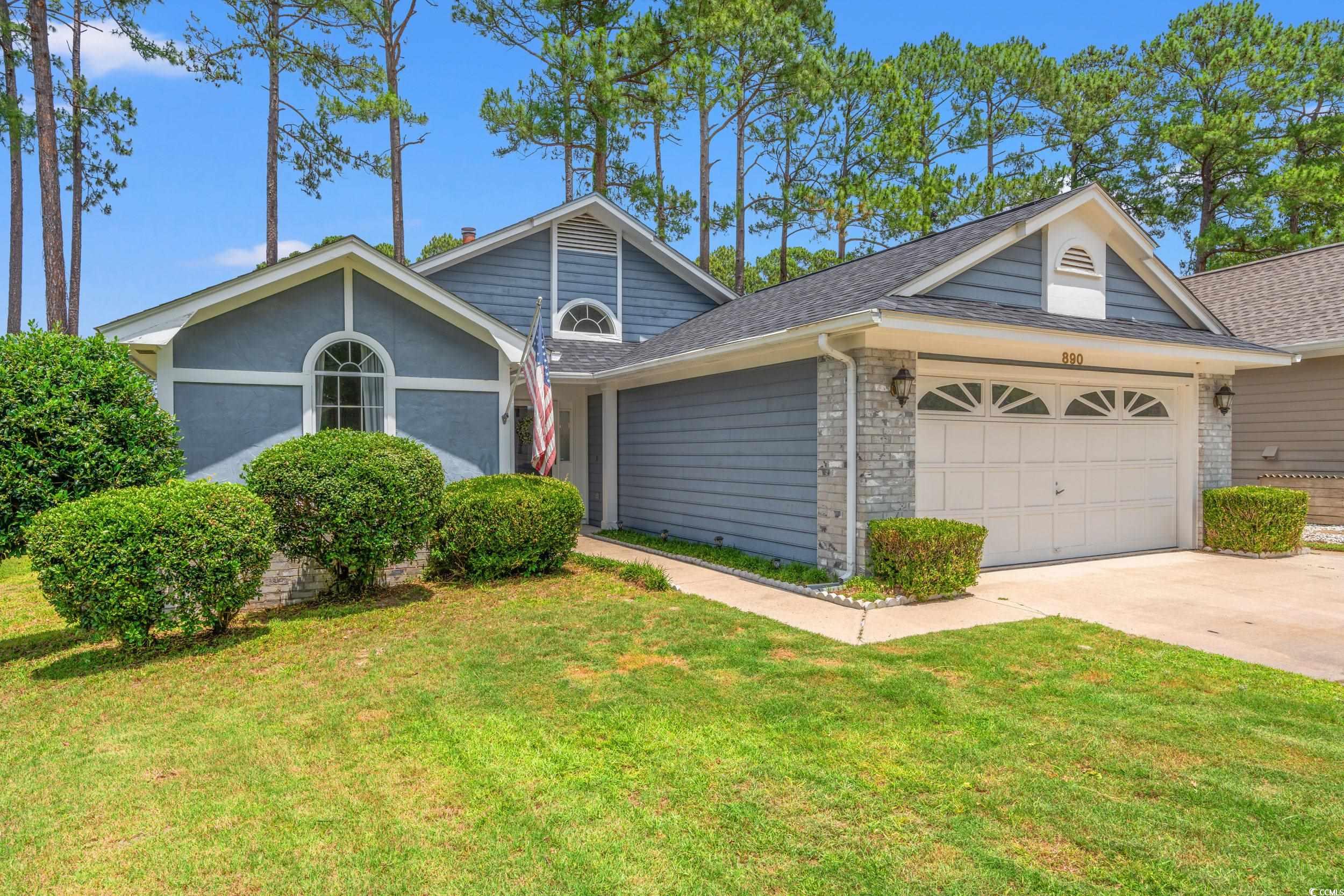 890 Knoll Dr.