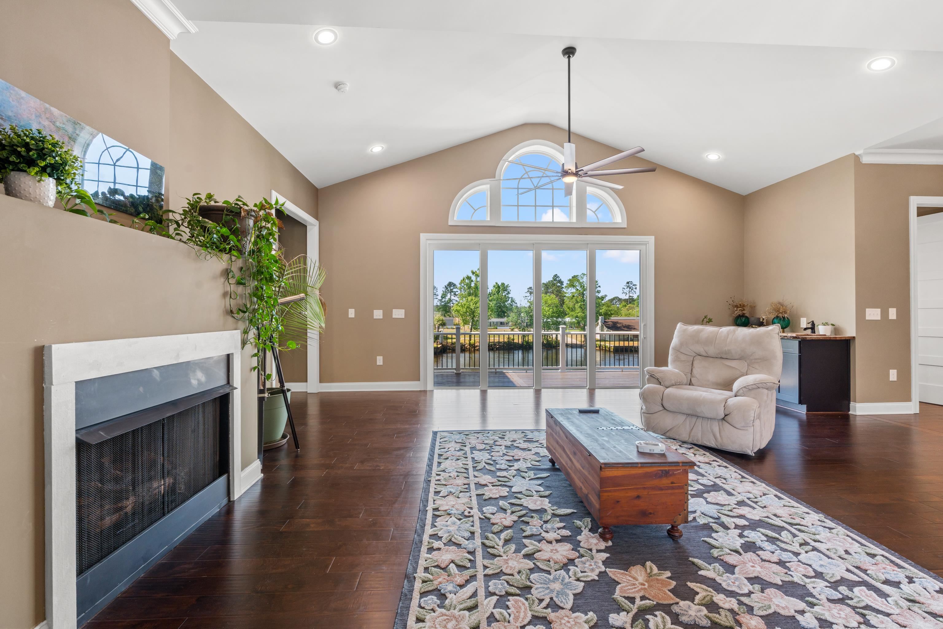 2618 Riverside Dr.