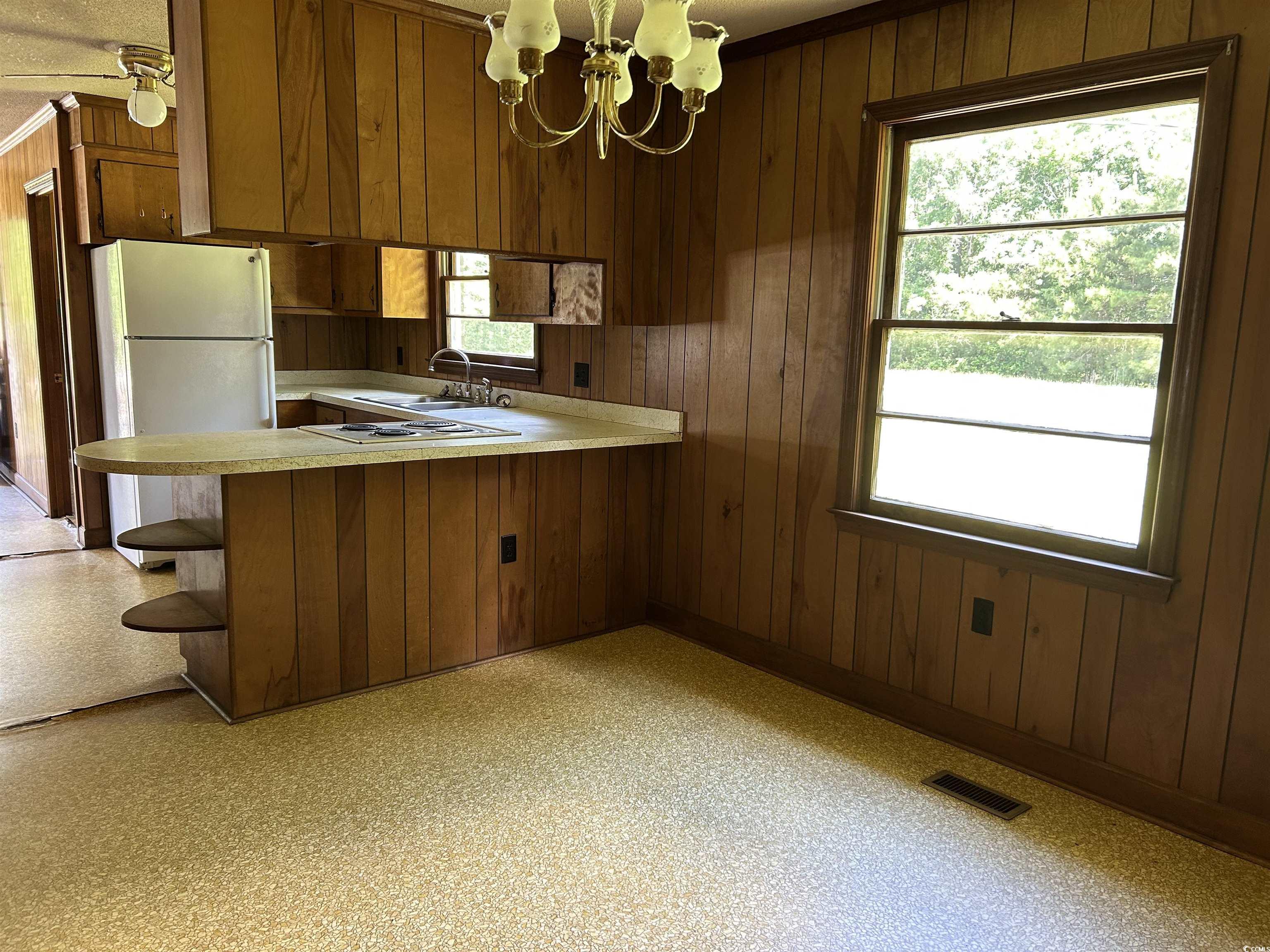 444 Davis Rd.