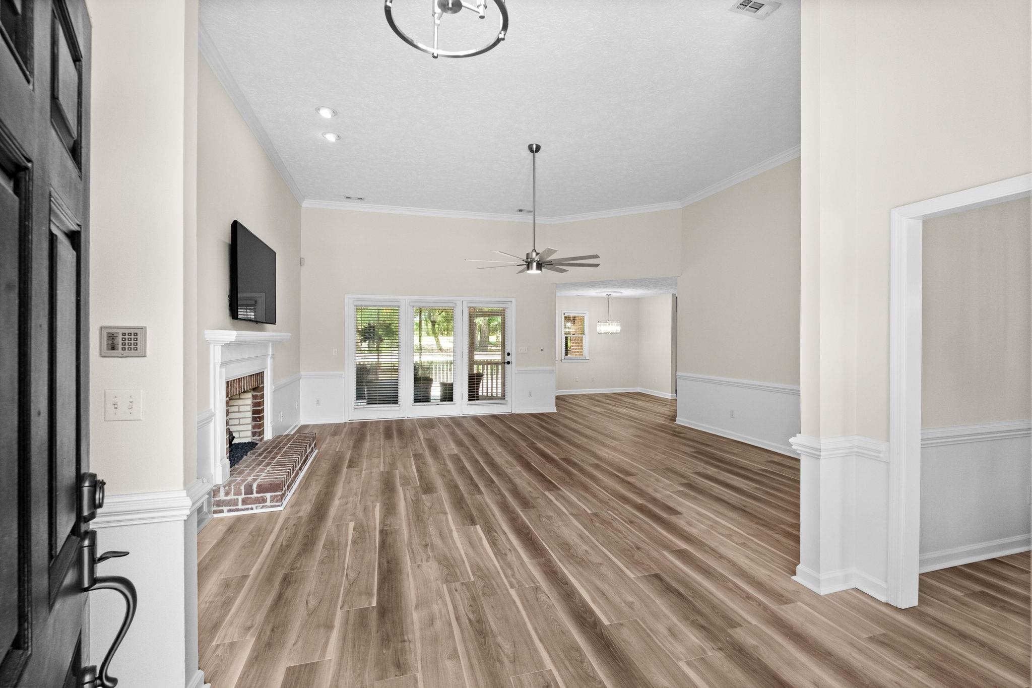 4015 River Hills Dr.