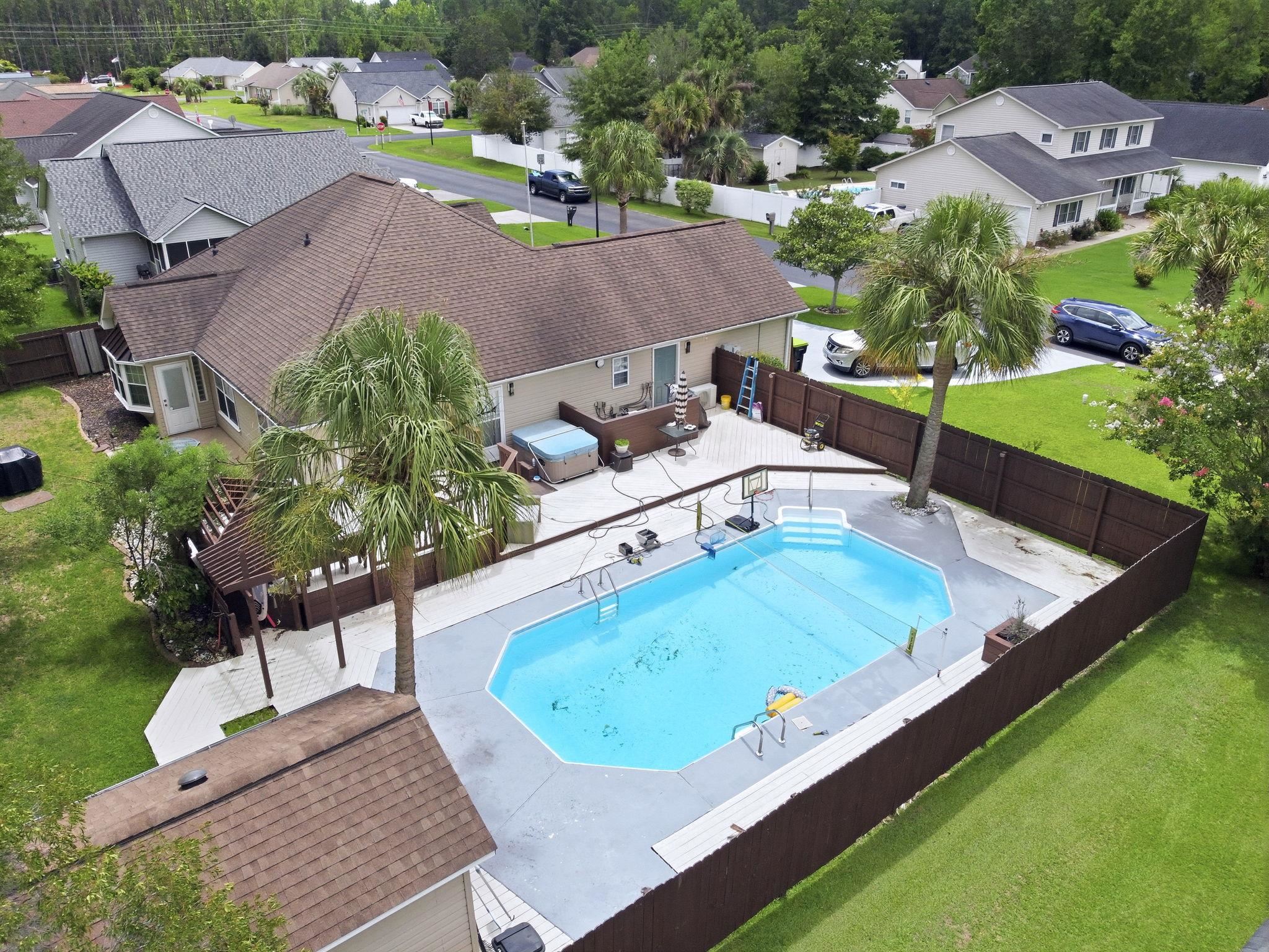 2295 Seaford Dr.