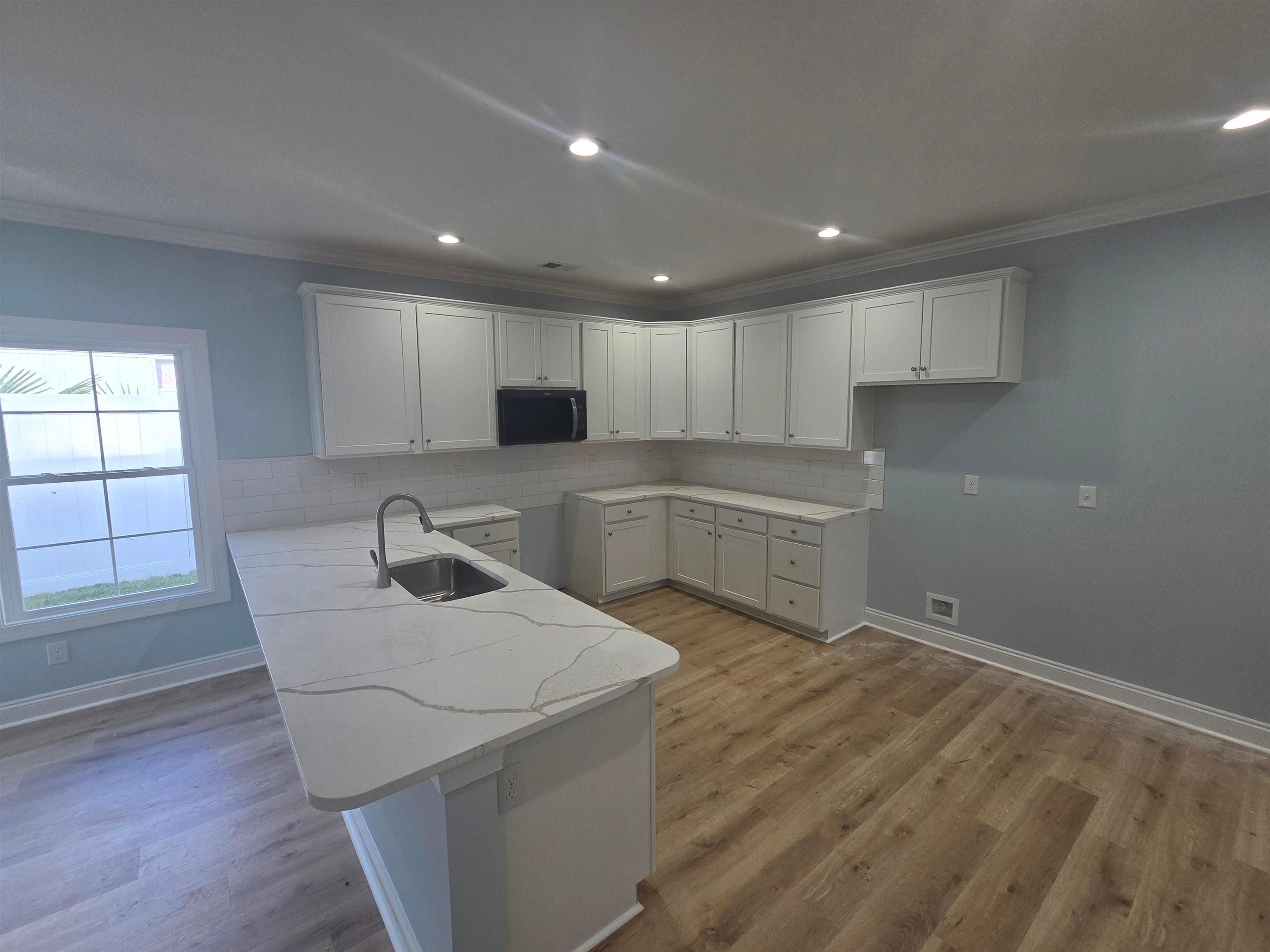 4513 Pelican St.