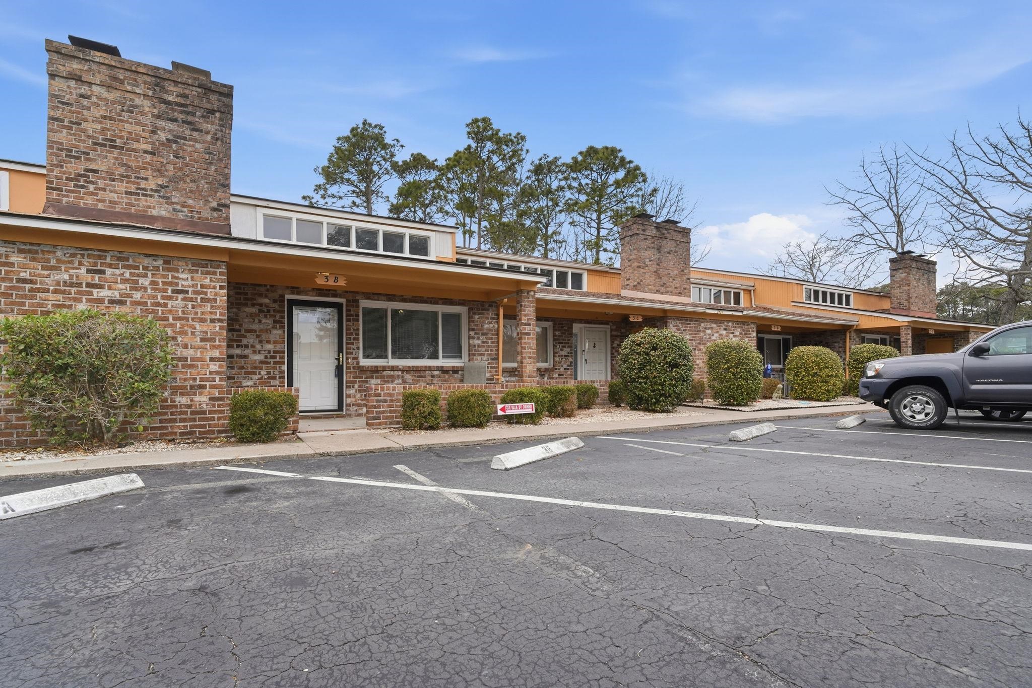 1831 Fairway Ridge Dr. 3B