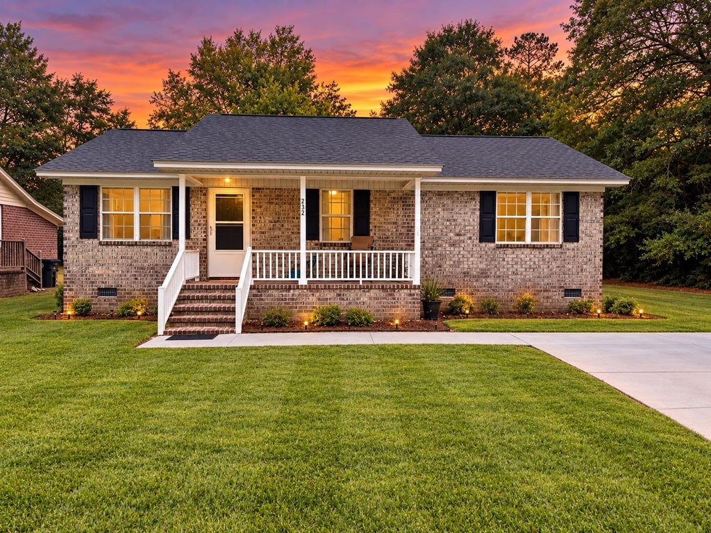 Photo of 232 E Church St, Mullins, SC 29574 (MLS # 2625256)
