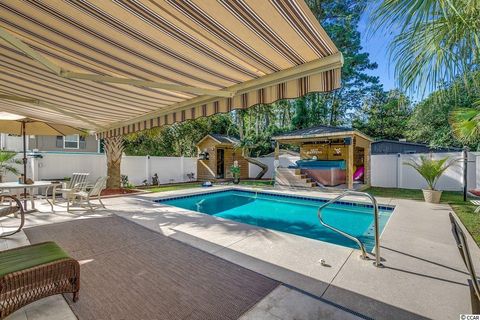 A home in Surfside Beach