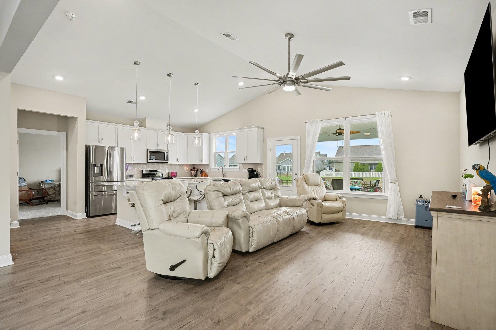 655 Oyster Dr.