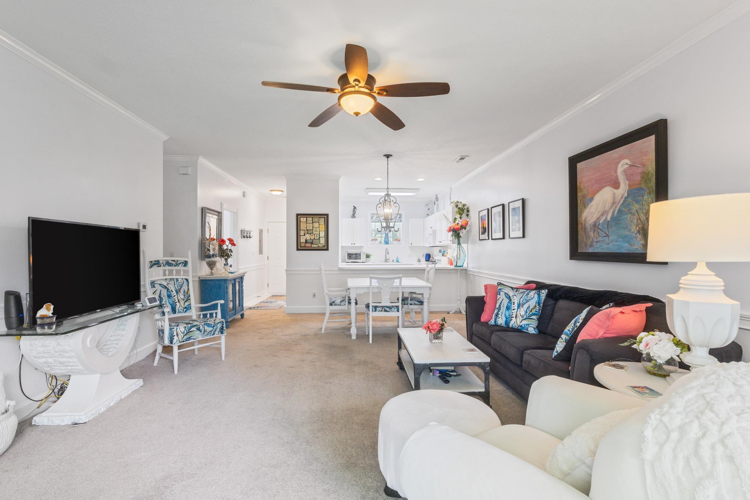 4211 Hibiscus Dr. 203