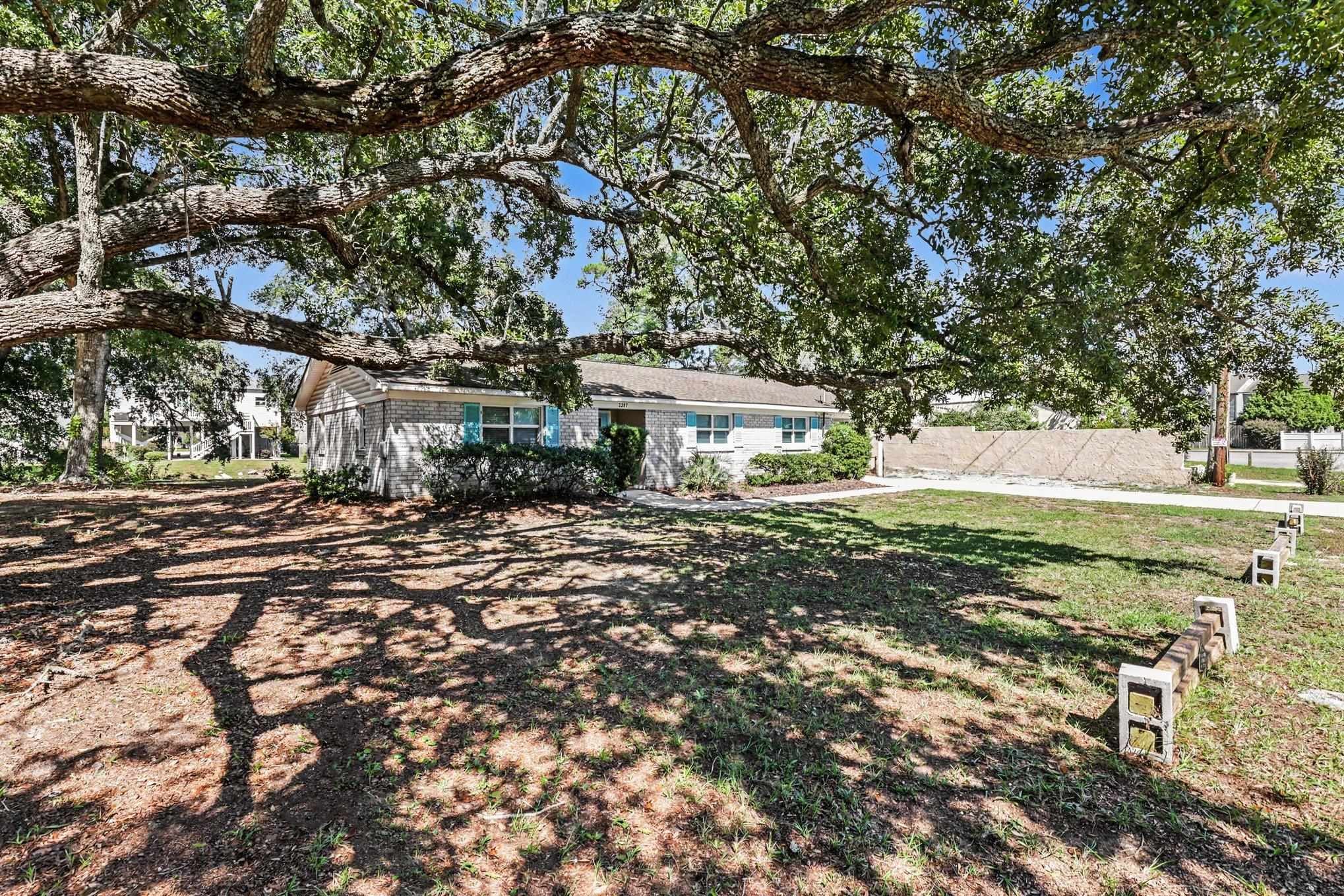 2307 Curley St.