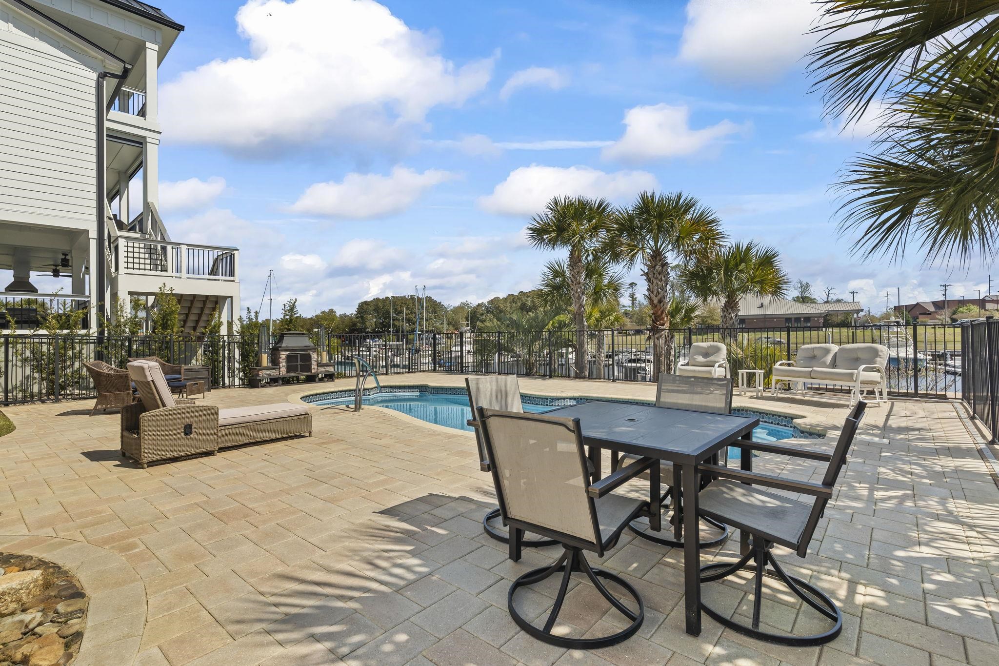 North Myrtle Beach, South Carolina, 29582, United States, 5 Bedrooms Bedrooms, ,4 BathroomsBathrooms,Residential,Active,2032904