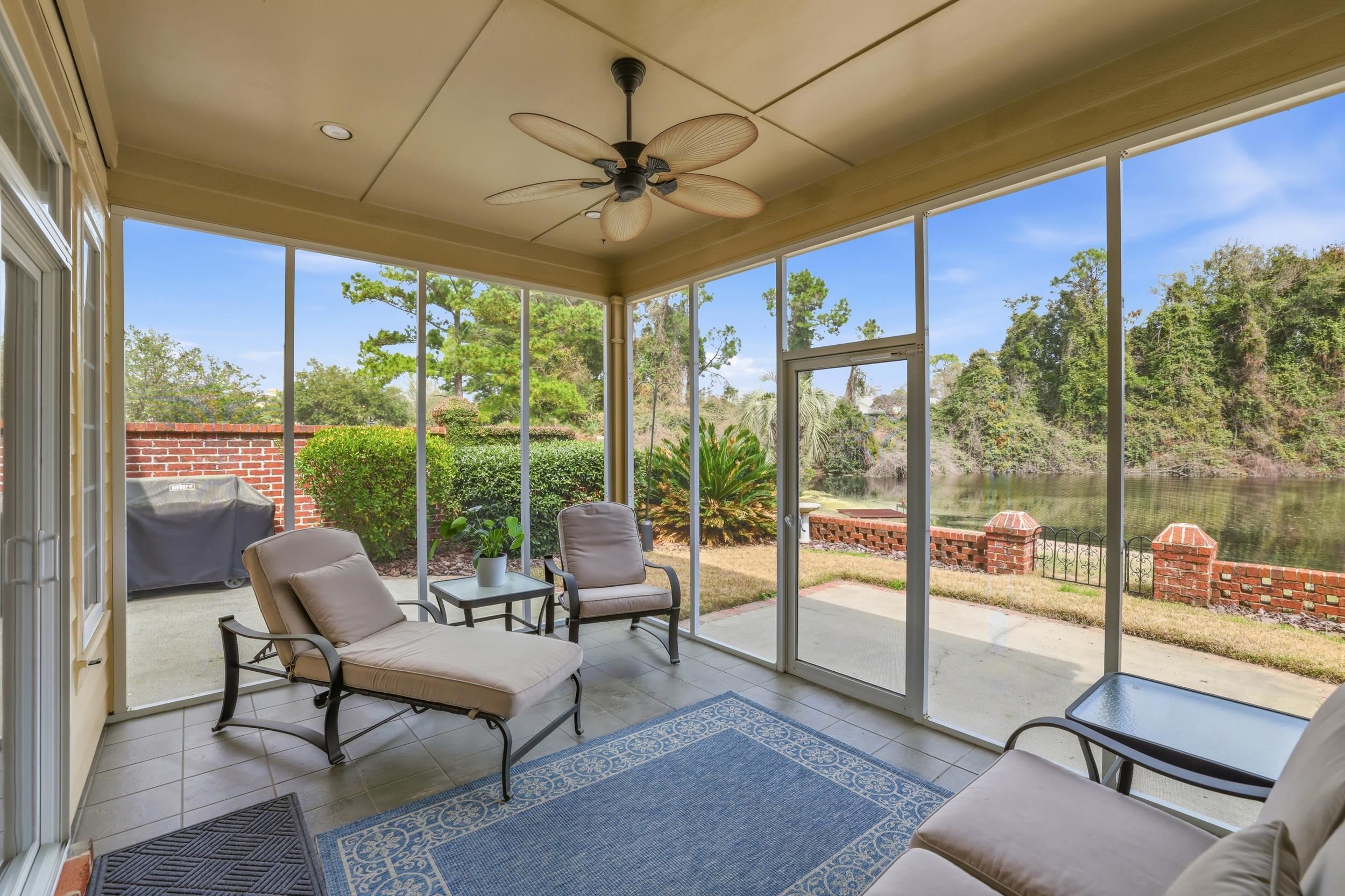 42 Courtyard Circle 26