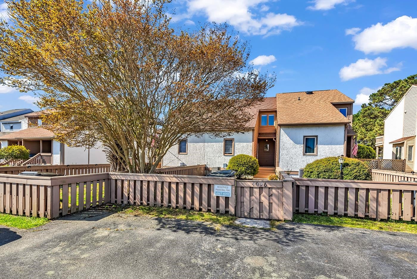 4096 Fairway Lakes Dr. 4096