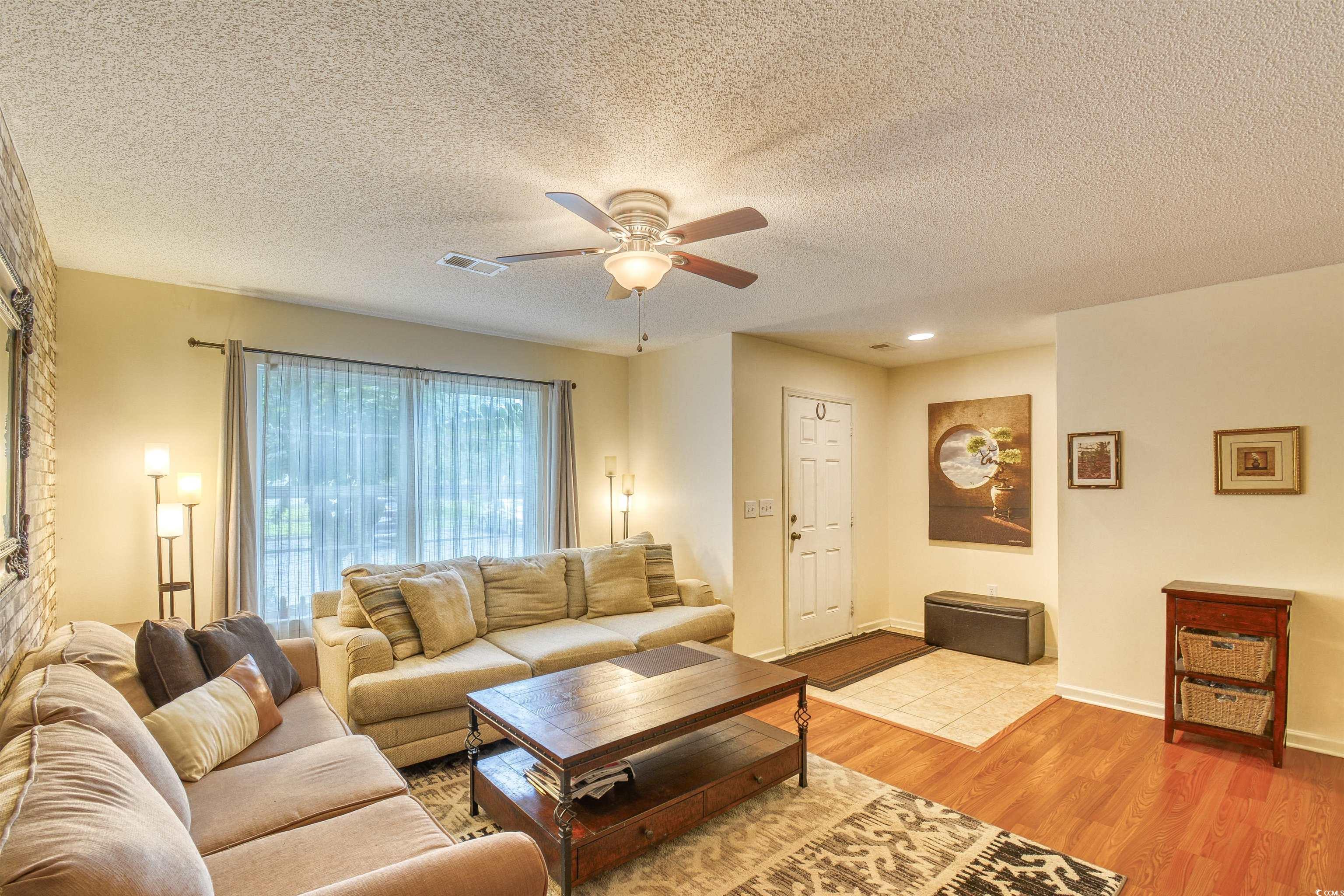 1025 Penny Ln. 1025
