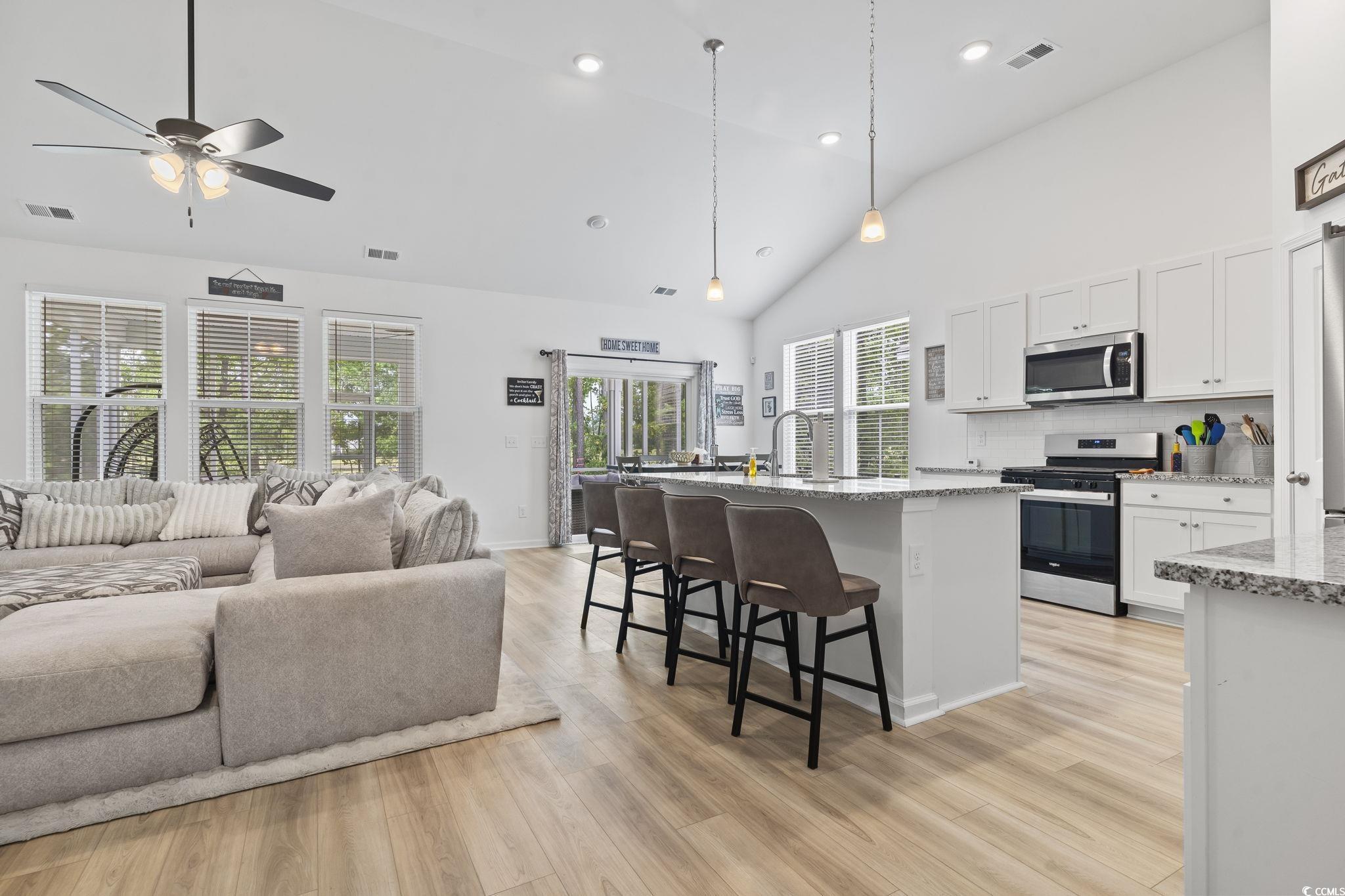 452 Sun Colony Blvd.