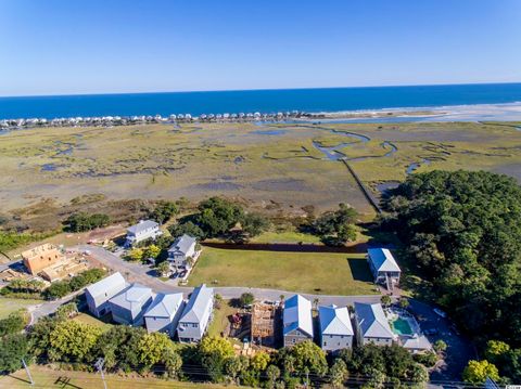 A home in Pawleys Island