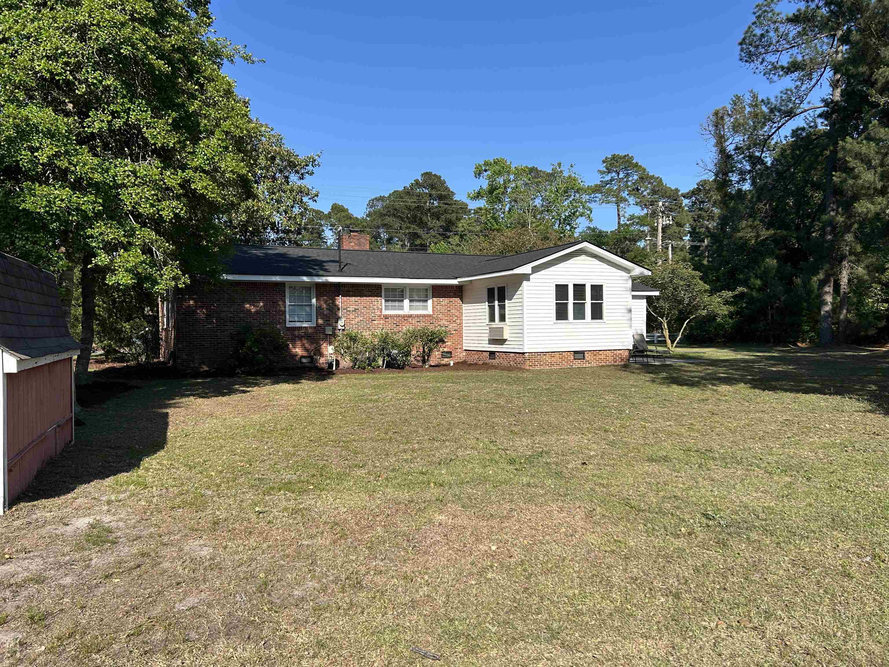 106 University Dr.