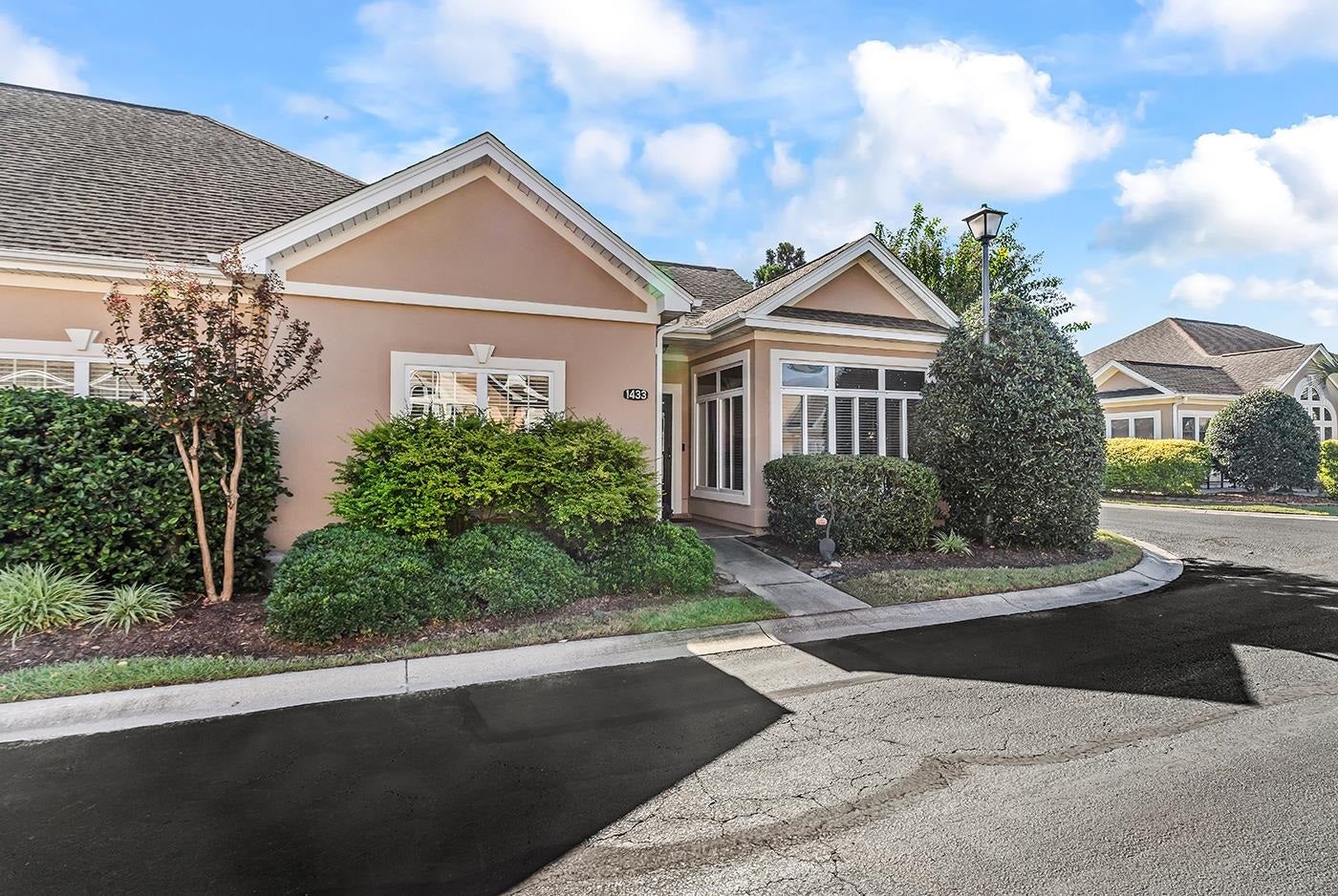 1433 Saint Thomas Circle E 4