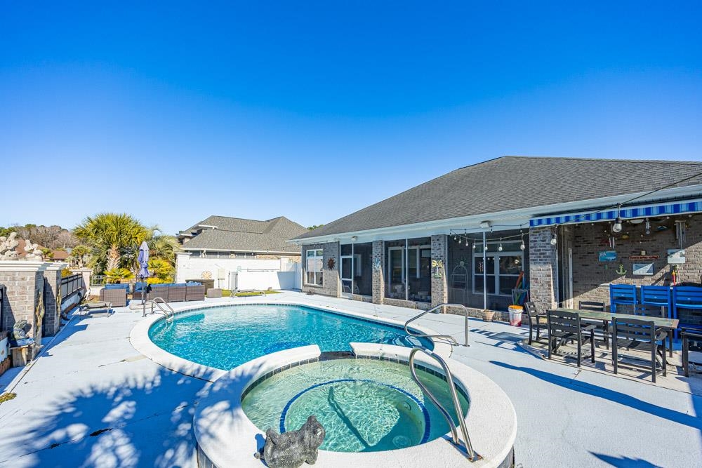 232 Waterfall Circle