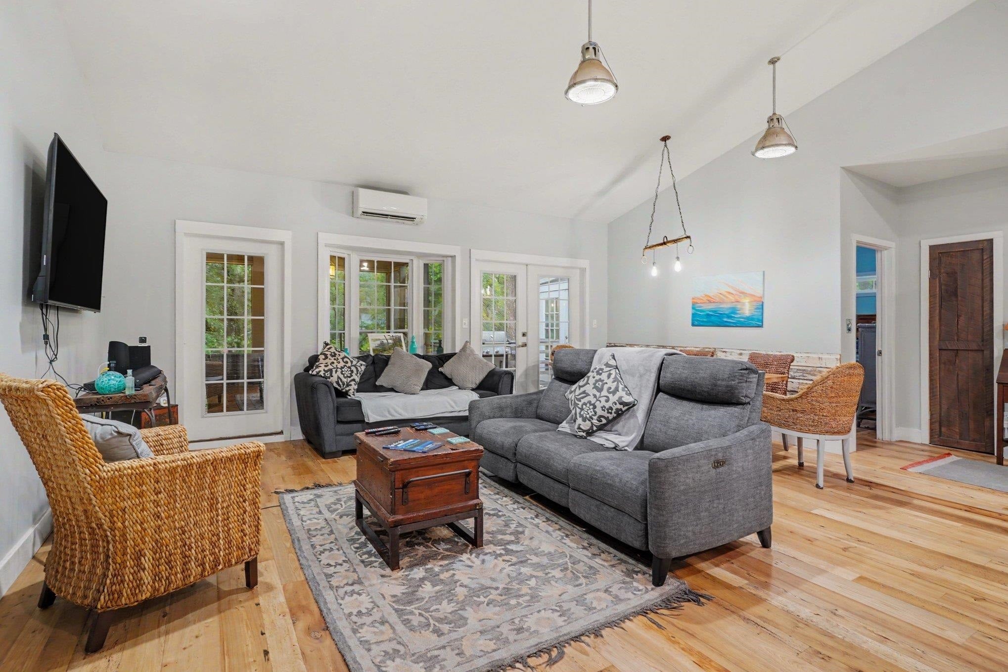709 Old Waccamaw Dr.