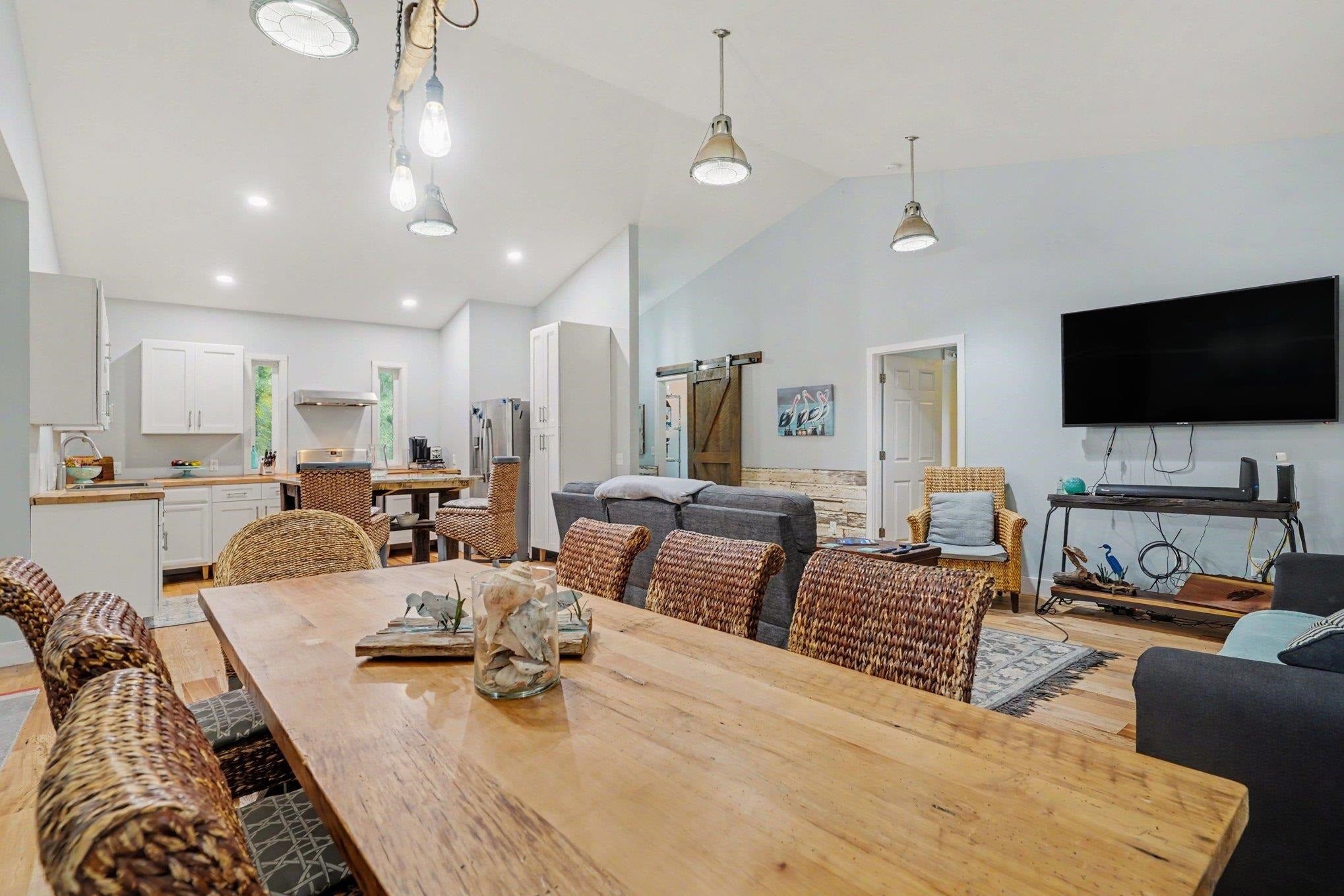 709 Old Waccamaw Dr.