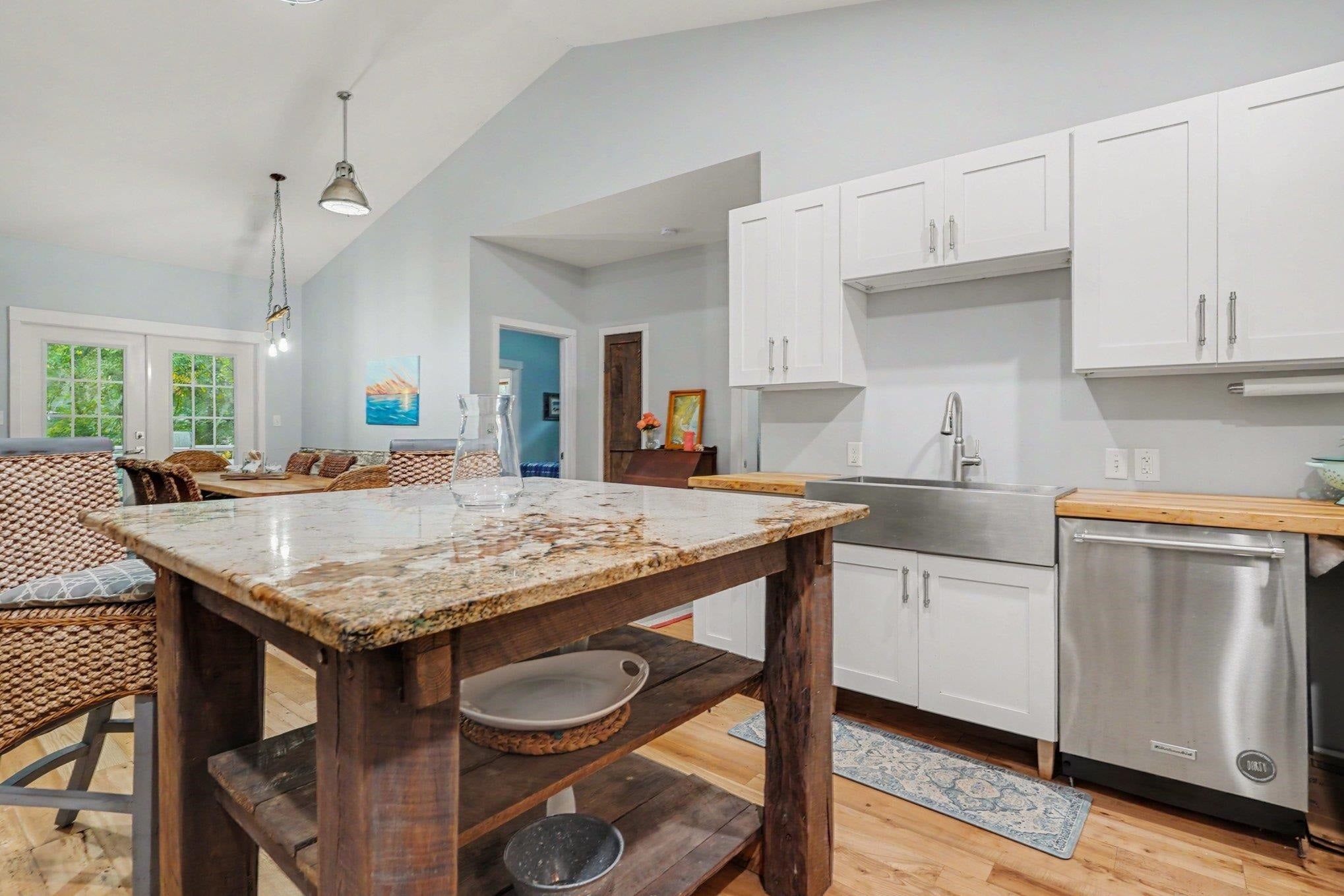 709 Old Waccamaw Dr.