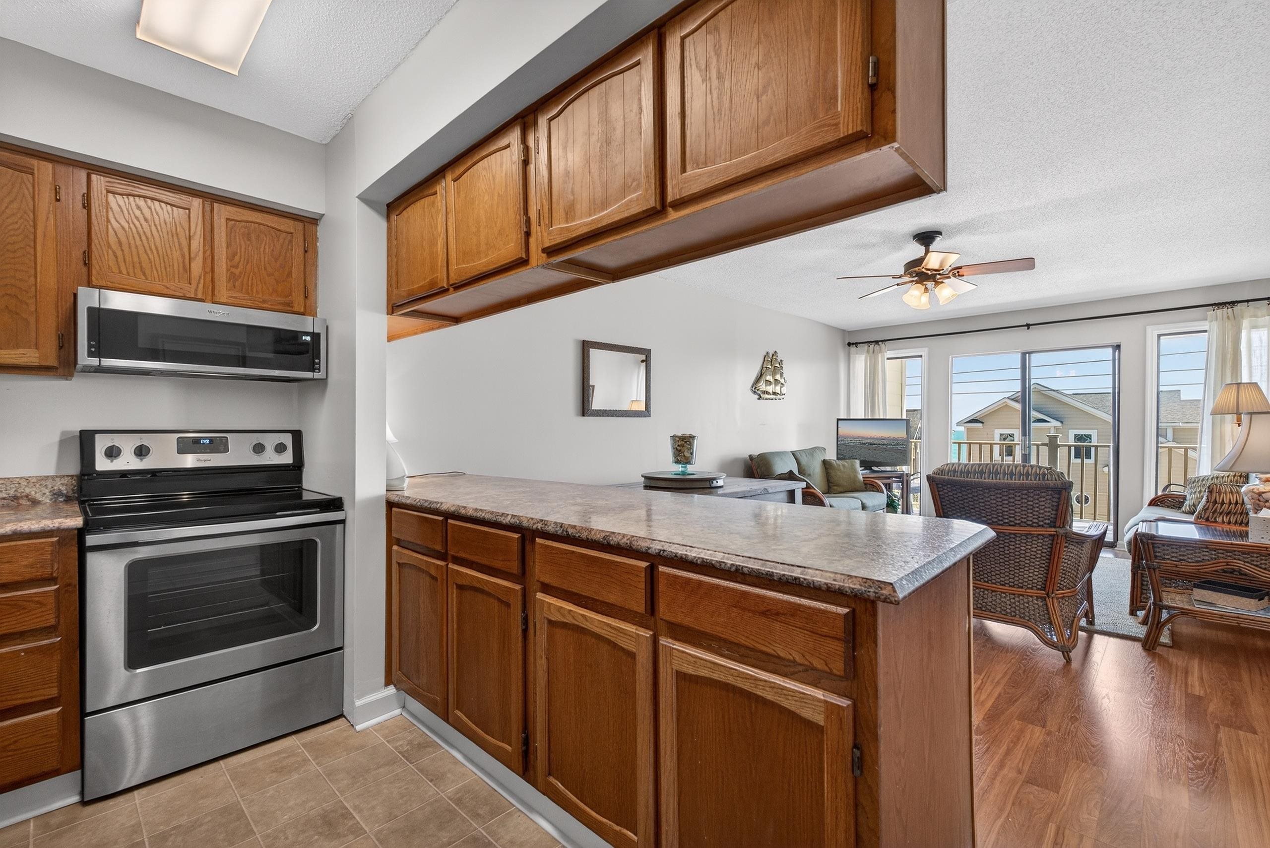 301 N Waccamaw Dr. 301