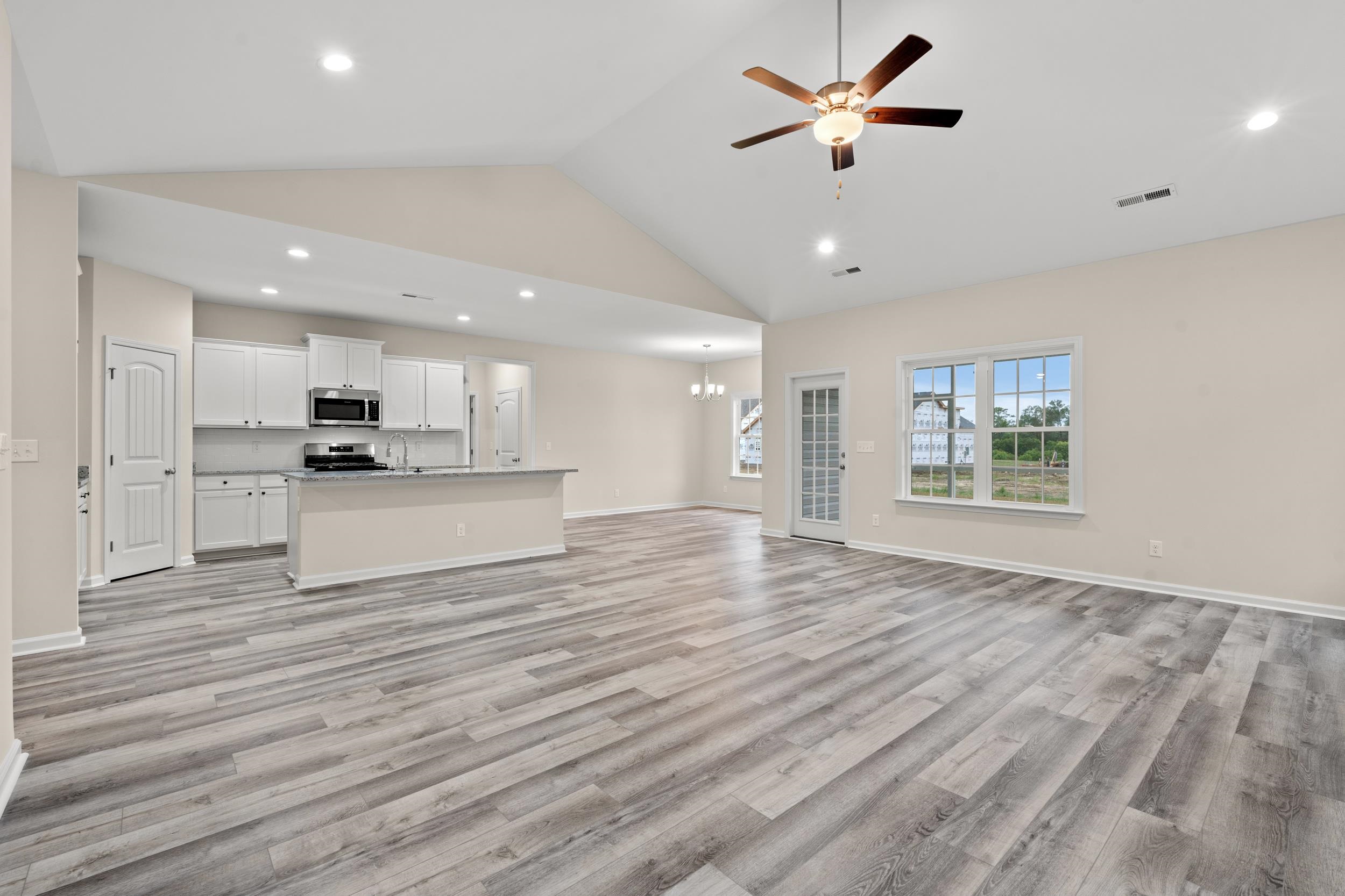 92 Cove Ln.
