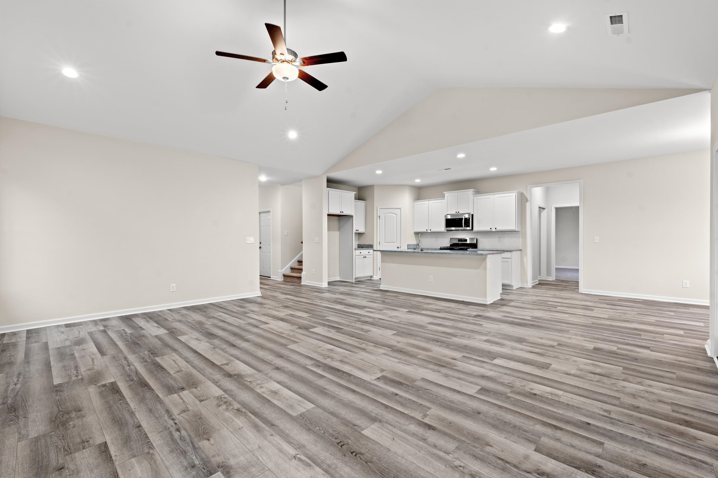 92 Cove Ln.