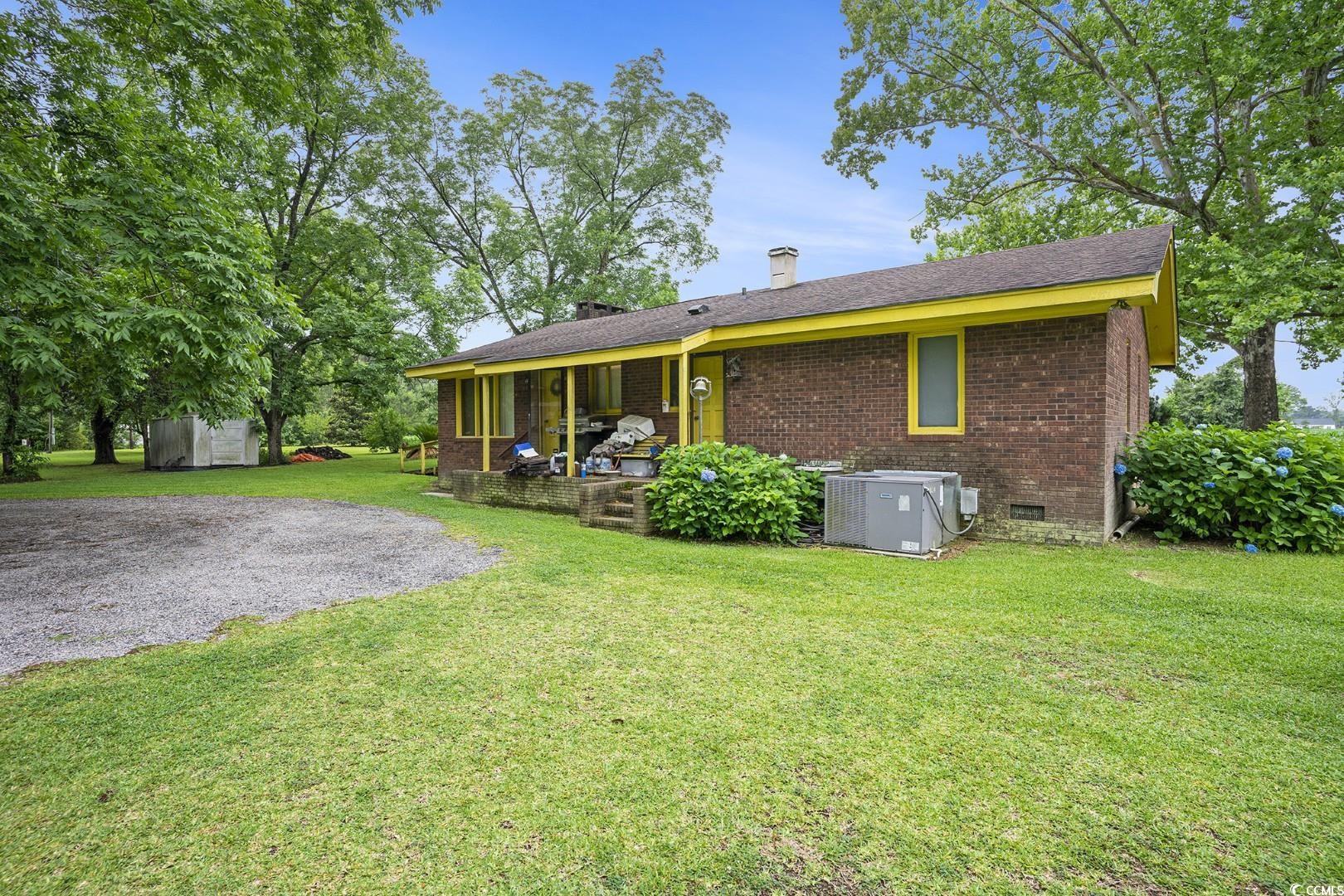 1731 Lee Ln.
