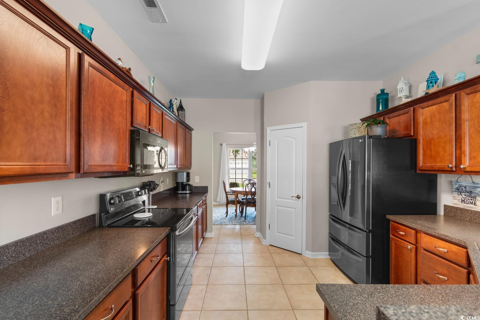 569 Ramblewood Circle