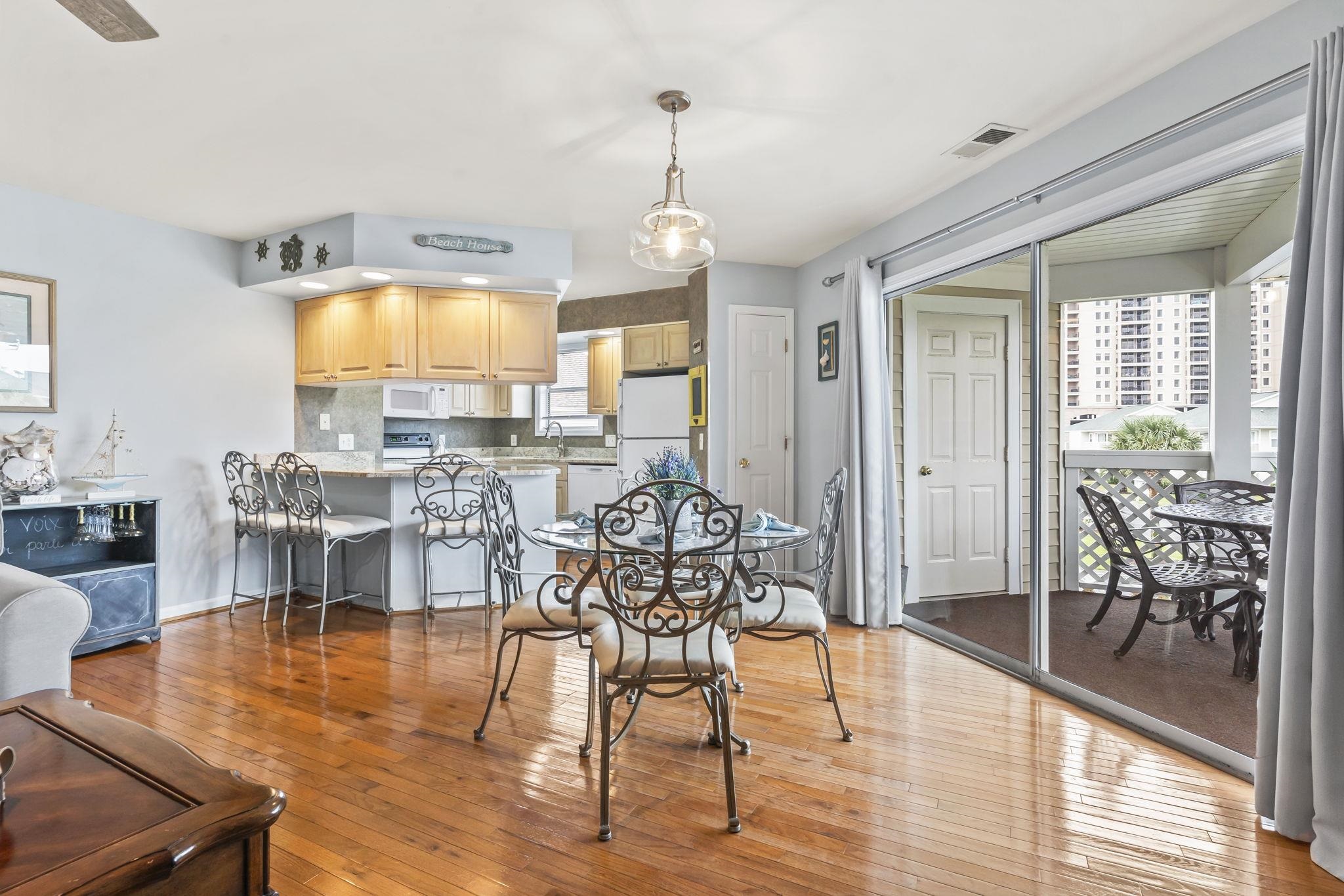 300 Shorehaven Dr. V-4