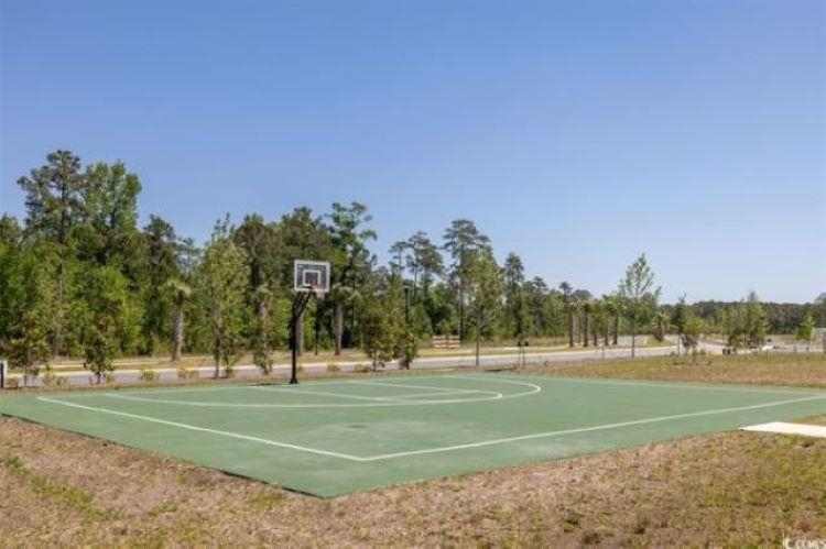 1520 Pershing Loop