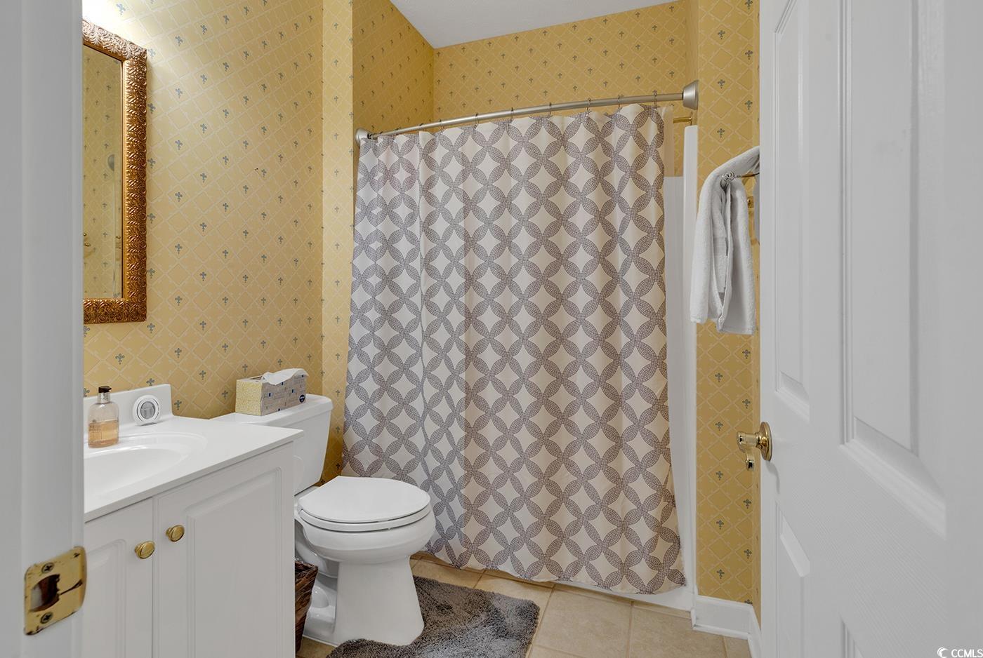 Photo 33 of 40 of 4245 Congressional Dr. house