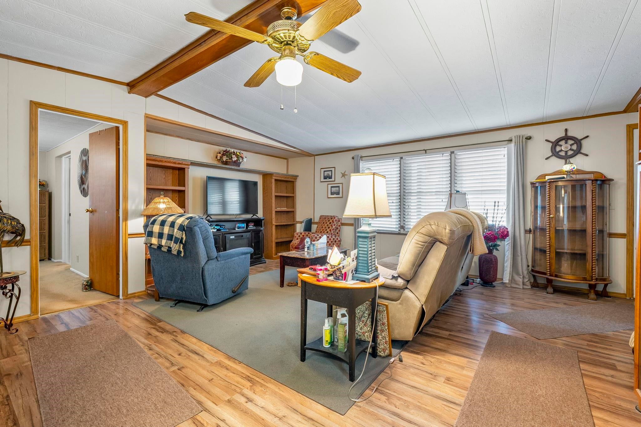 1118 Woodville Circle