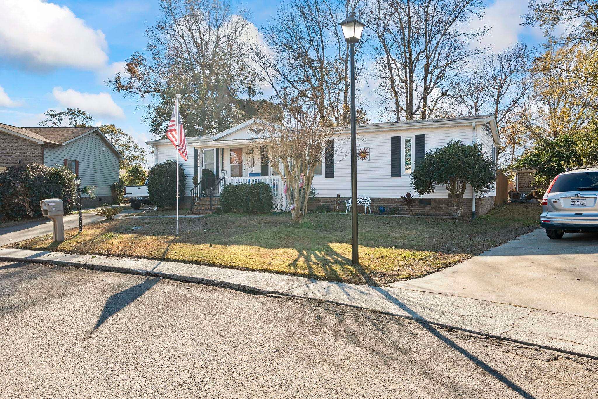 1118 Woodville Circle