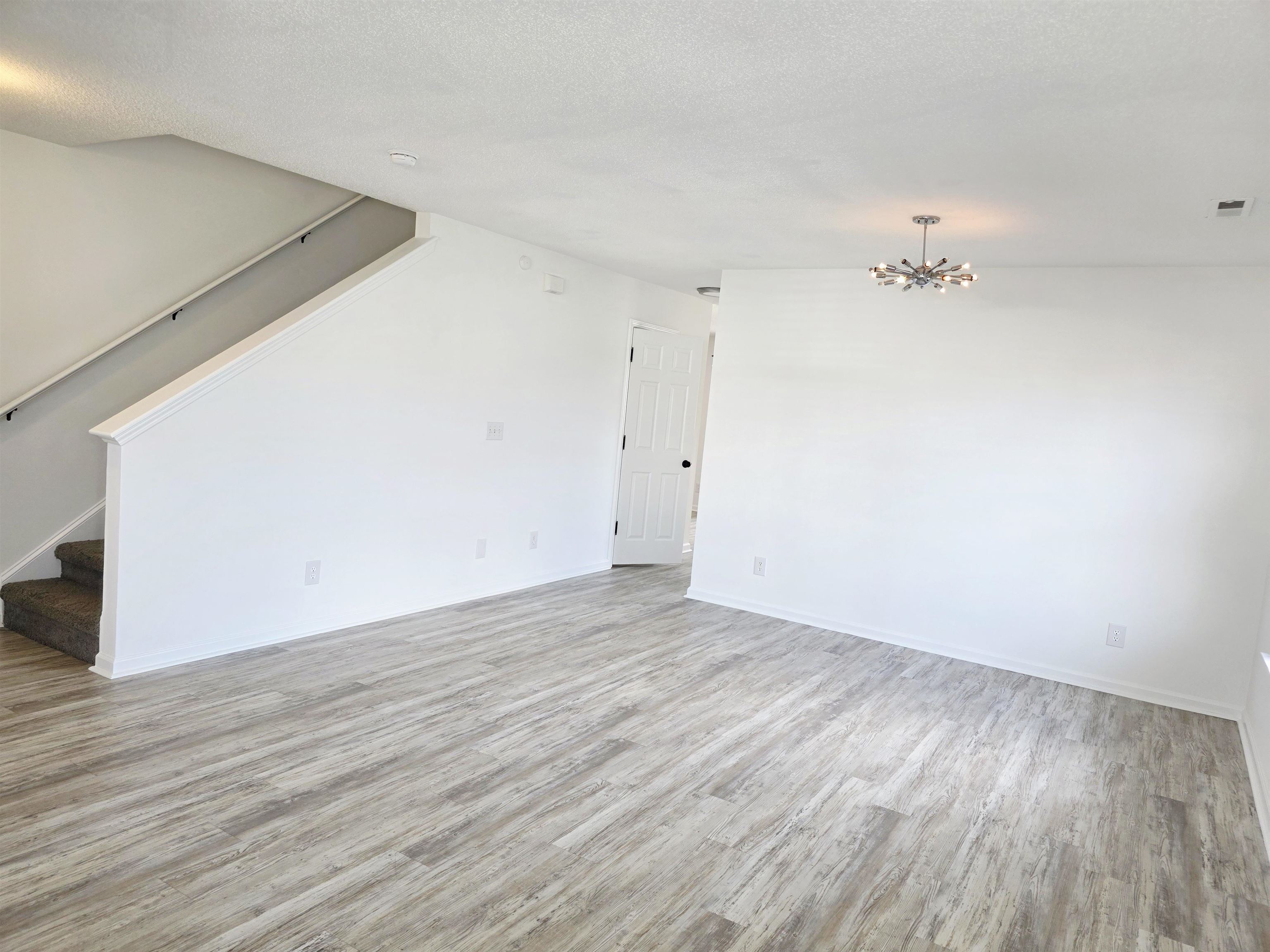 221 Palmetto Glen Dr.