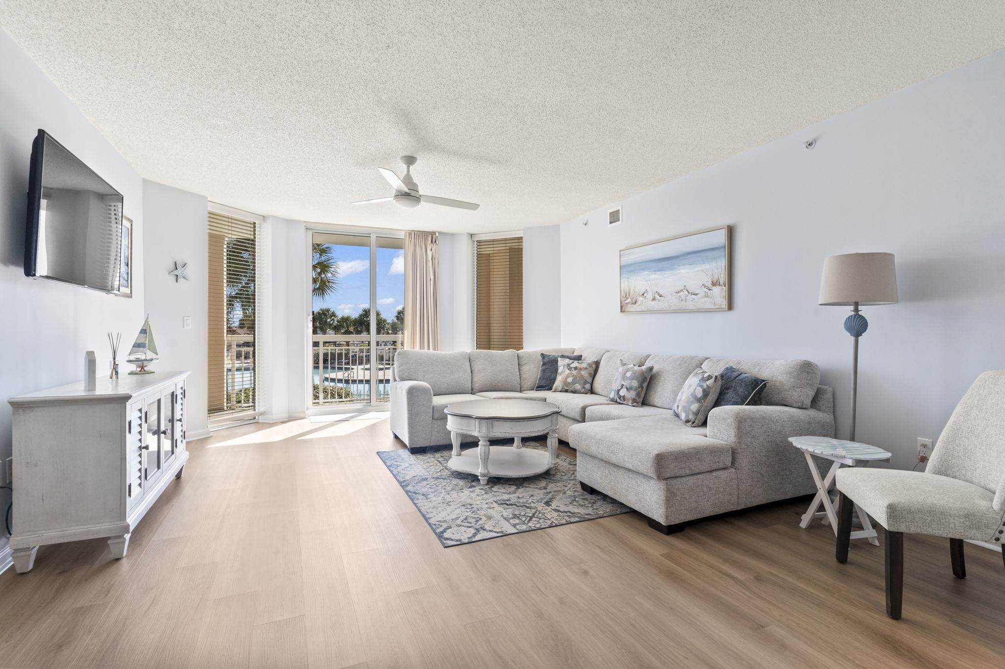 4801 Harbour Point Dr. 207