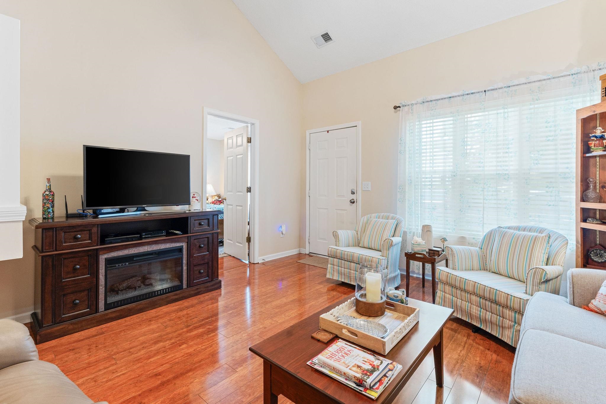 3530 Evergreen Way 3530