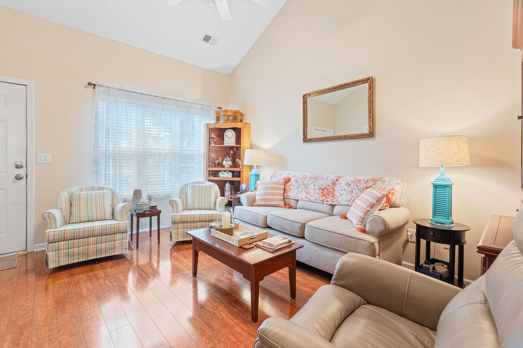 3530 Evergreen Way 3530