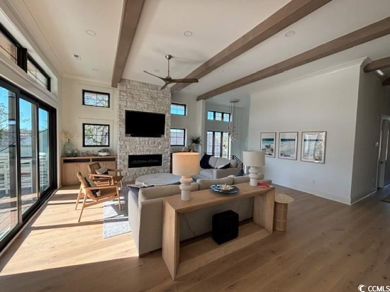 429 Harbour View Dr.