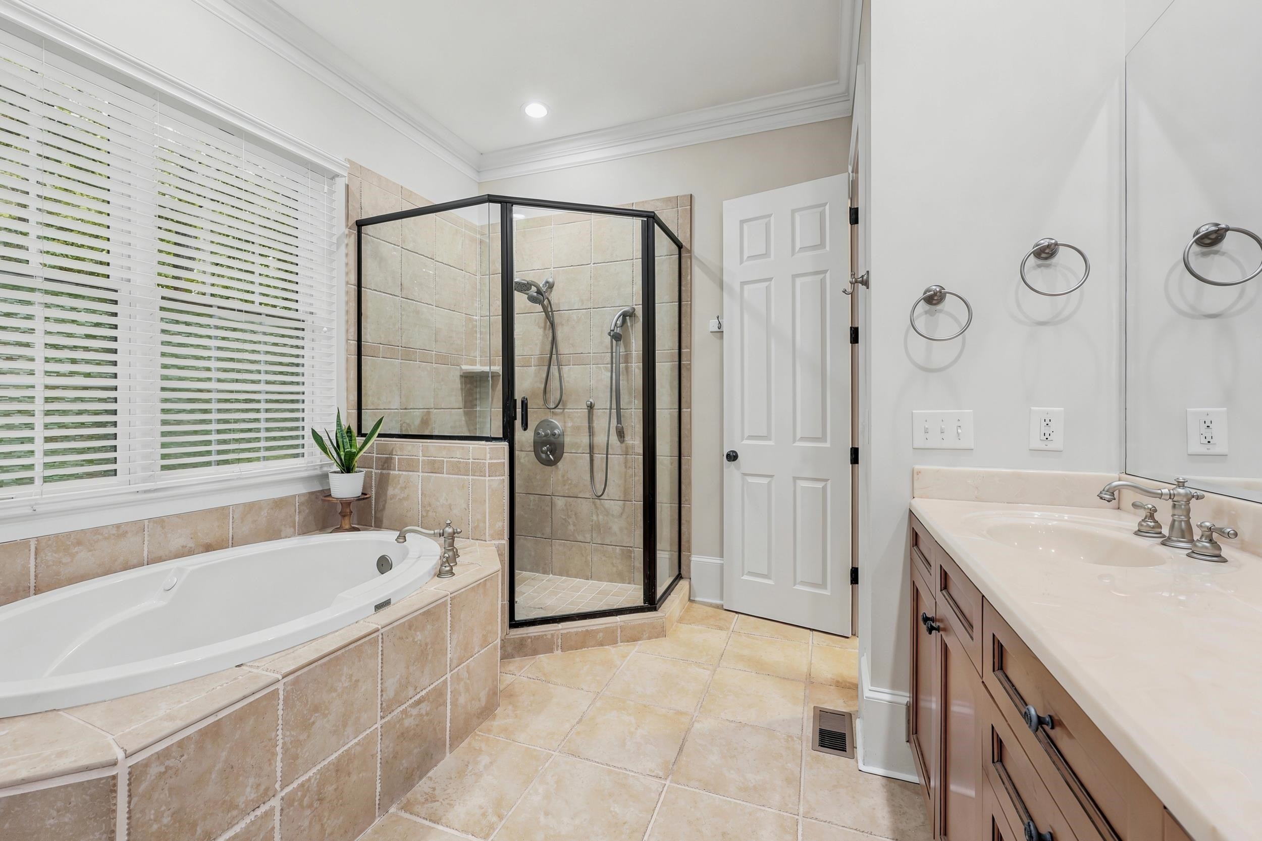 98 Hunters Oak Ct, Pawleys Island, SC, 29585, USA, 4 Bedrooms Bedrooms, ,4 BathroomsBathrooms,Residential,Pending,98 Hunters Oak Ct,2615613