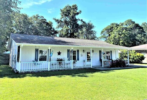 A home in Surfside Beach