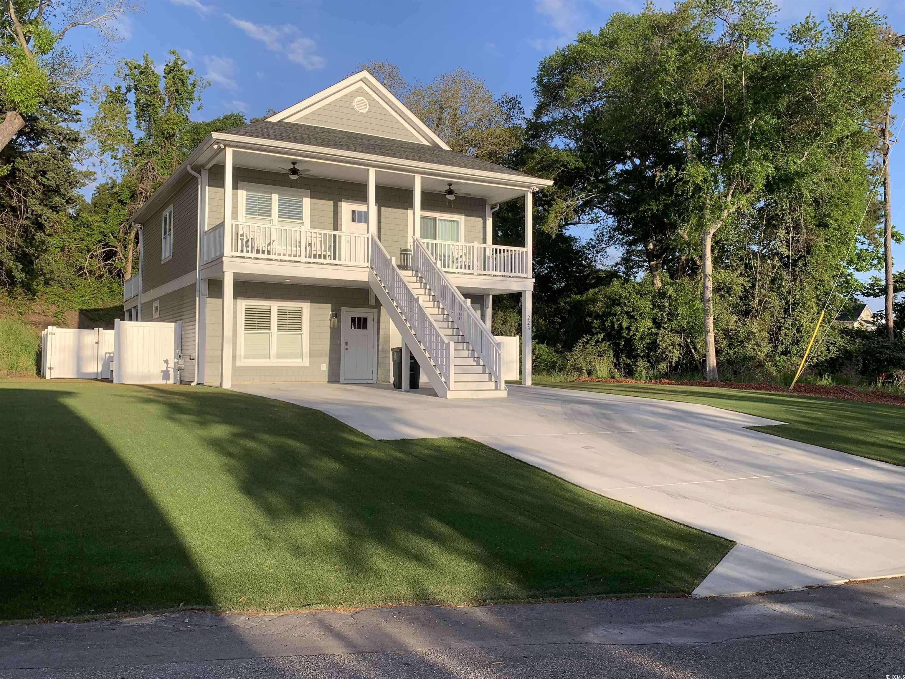223 S 9th Ave. S