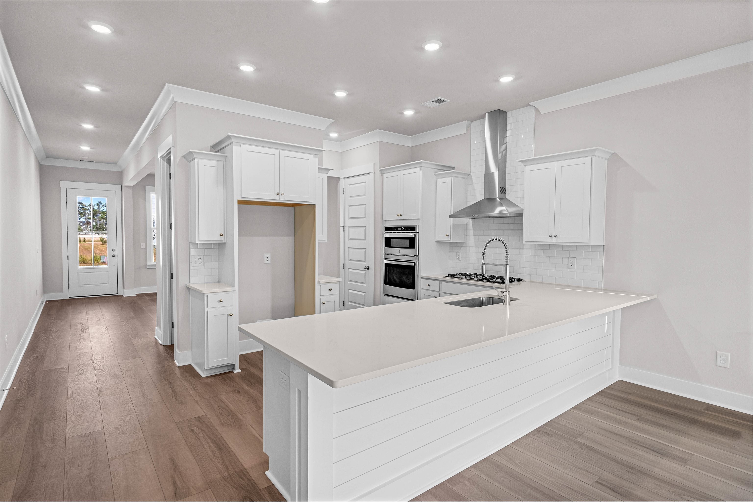 211 Atlantic Breeze St.