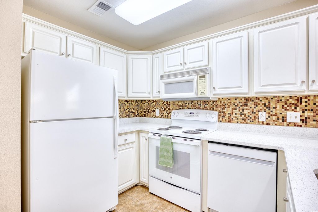 Photo of 400 Blue Stem Dr #60-E, Pawleys Island, SC 29585 (MLS # 2523358)