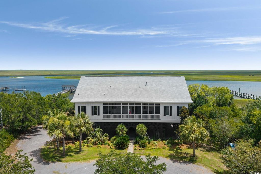 Photo of 315 Lofton Ct, McClellanville, SC 29458 (MLS # 2516574)