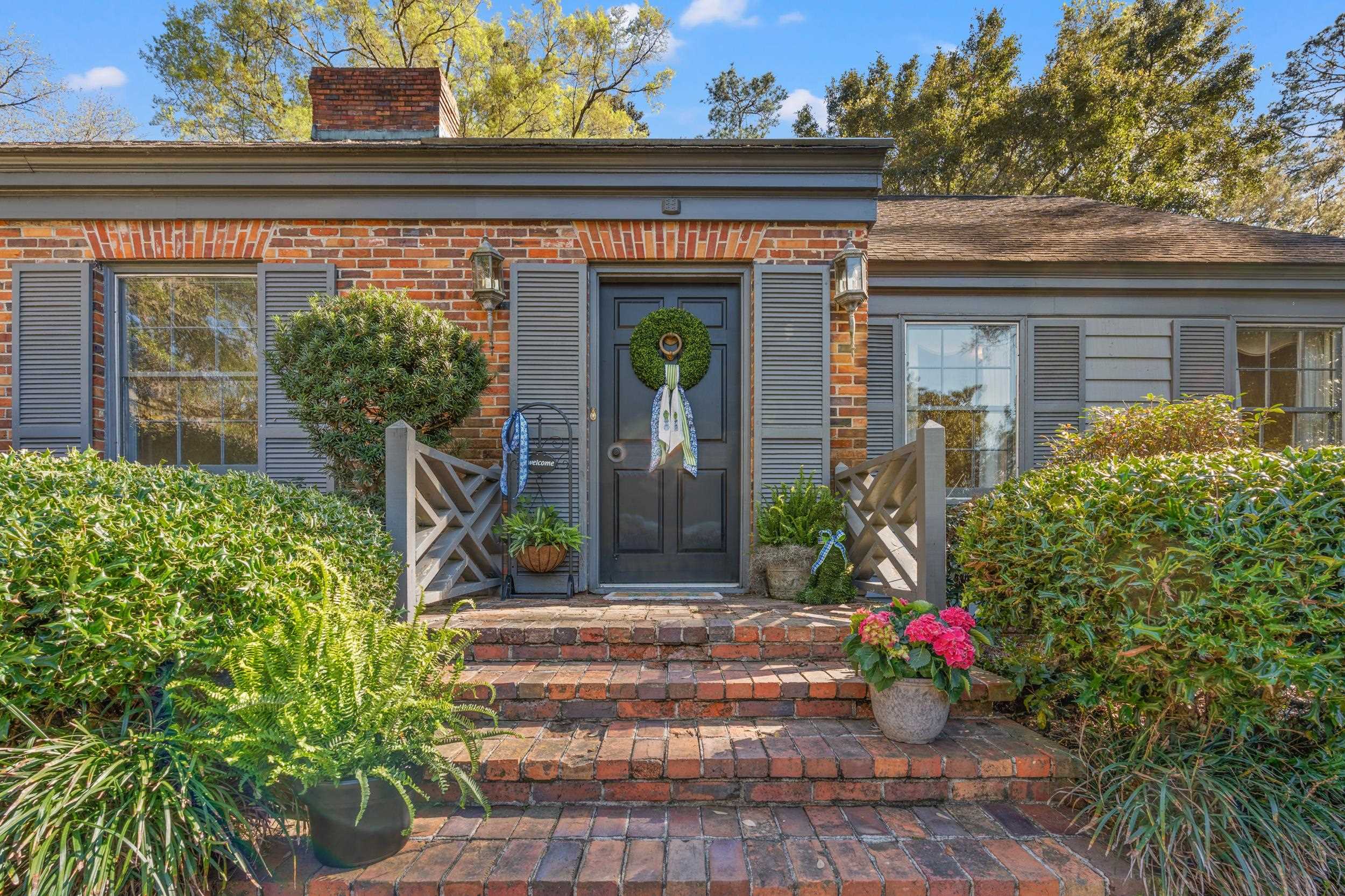 1209 Pinewood Circle