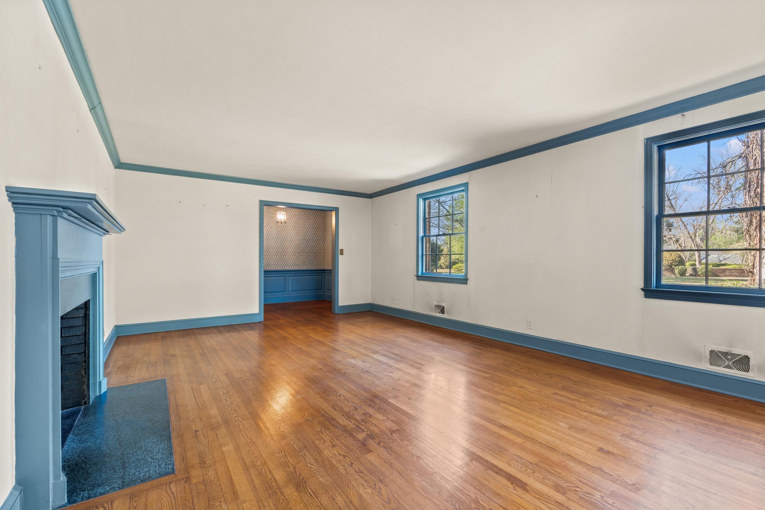 1209 Pinewood Circle