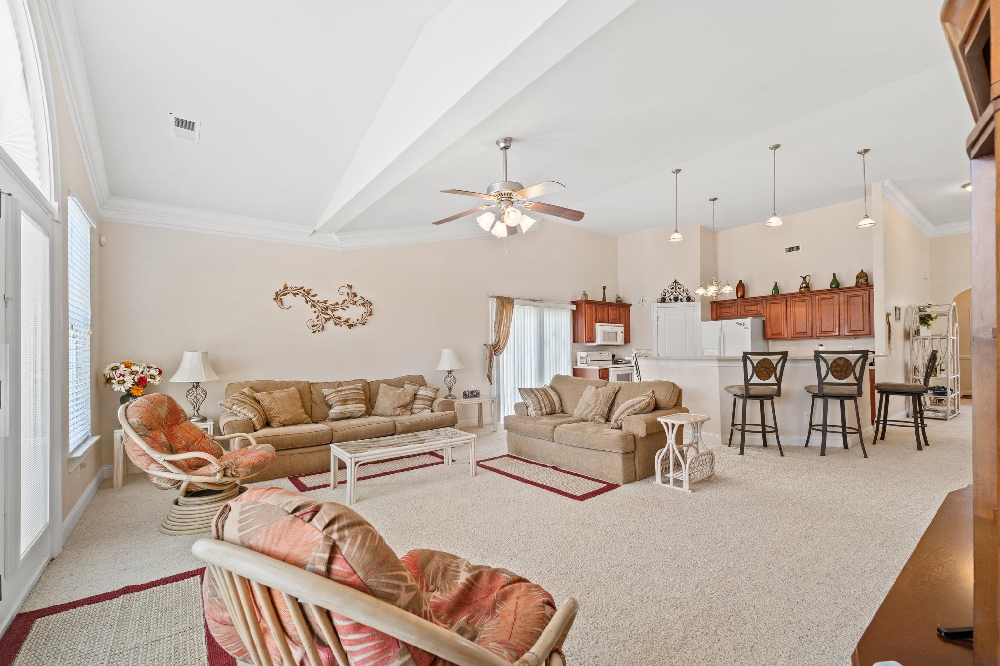 215 Kessinger Dr.