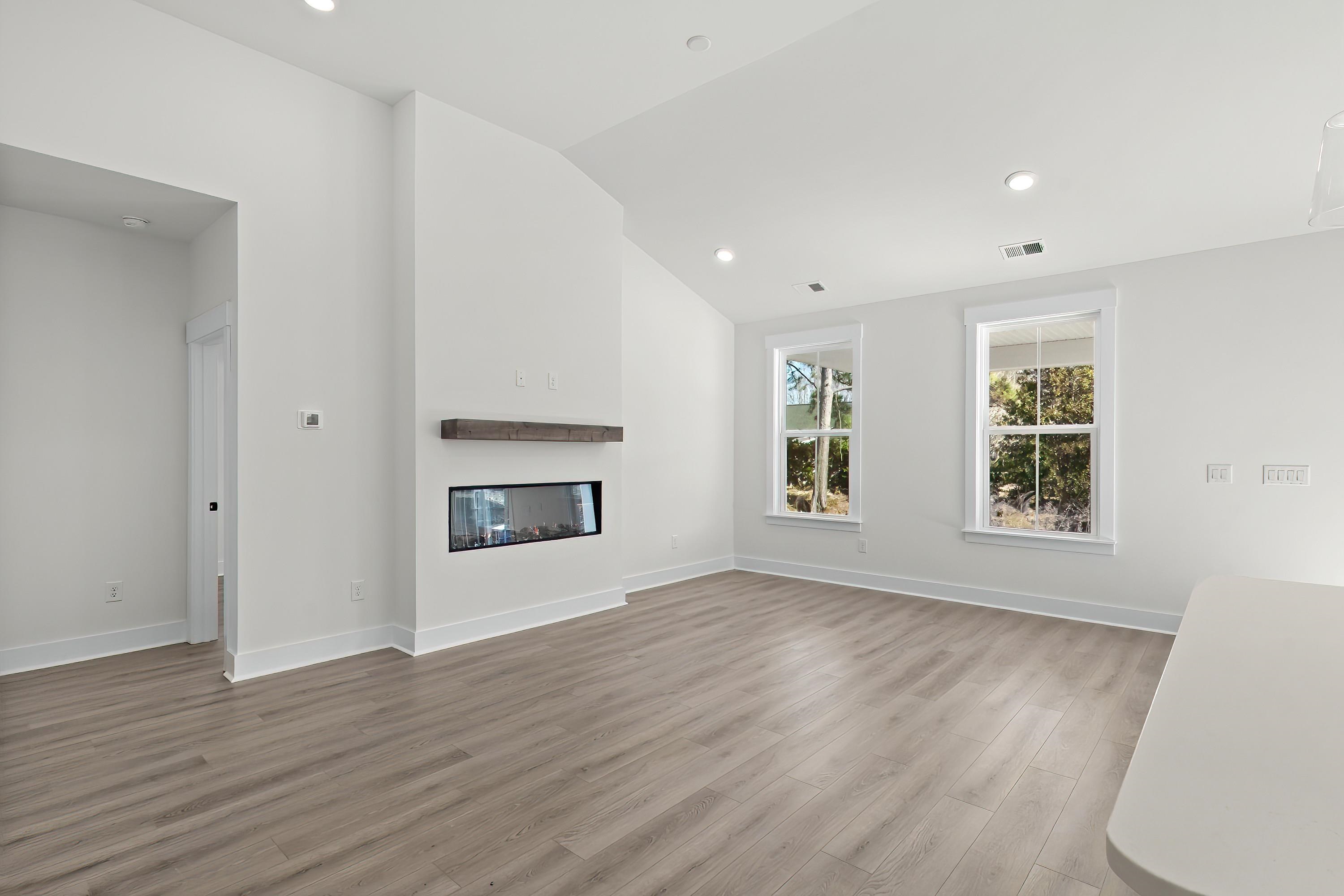 752 Sun Colony Blvd.