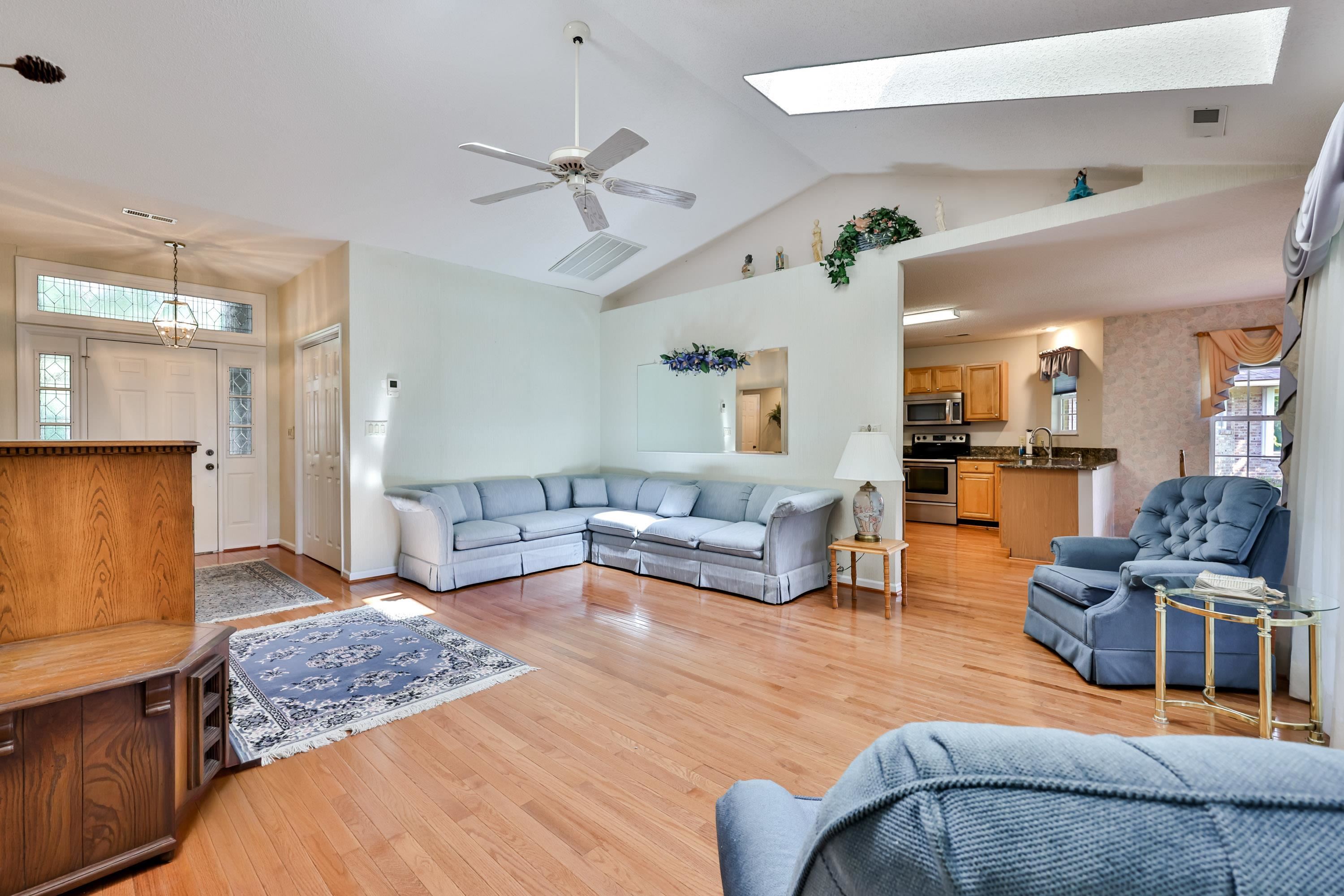 3182 River Bluff Ln.